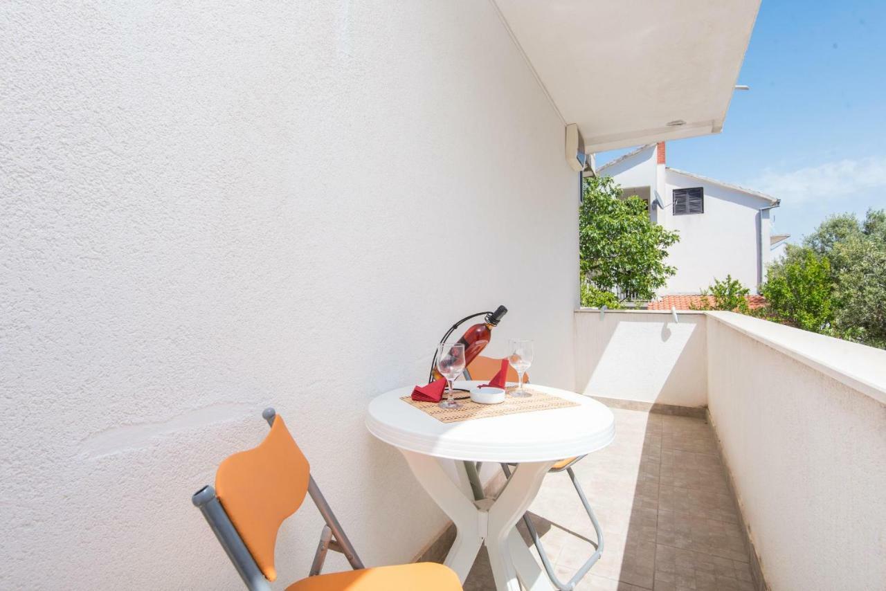 Apartmani Villa Lidija Оребич Экстерьер фото