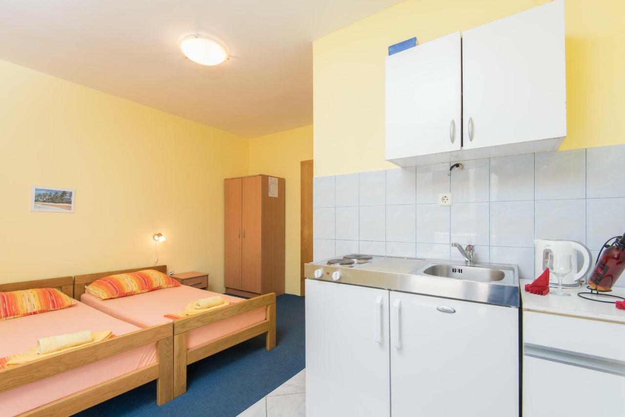 Apartmani Villa Lidija Оребич Экстерьер фото