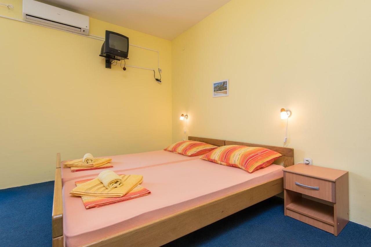 Apartmani Villa Lidija Оребич Экстерьер фото